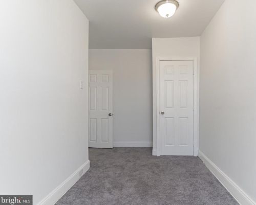 6225 Delancey St, Philadelphia PA 19143-1019 exterior