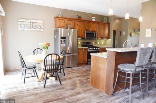 2001 Cable St, Ogilvie, MN 56358-3922