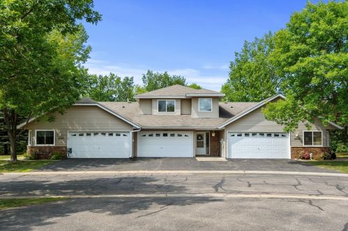 1304 Island Dr, Columbus, MN 55025
