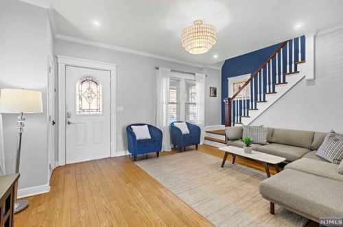 333 Undercliff Ave, Edgewater NJ  07020-1216 exterior