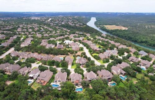 12804 Capella Trl, Austin TX  78732-1934 exterior