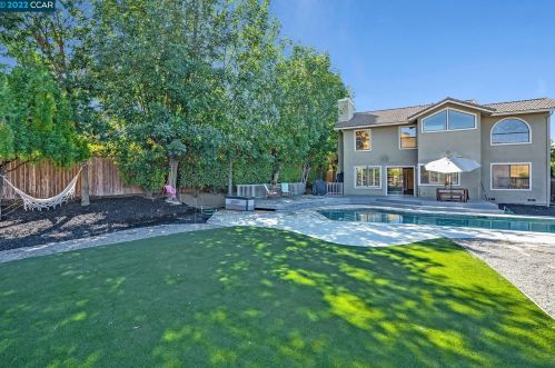 5334 Vista Point Ct, Concord CA  94521-5017 exterior