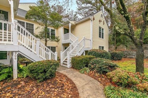918 Cannongate Xing, Marietta, GA 30064-4616