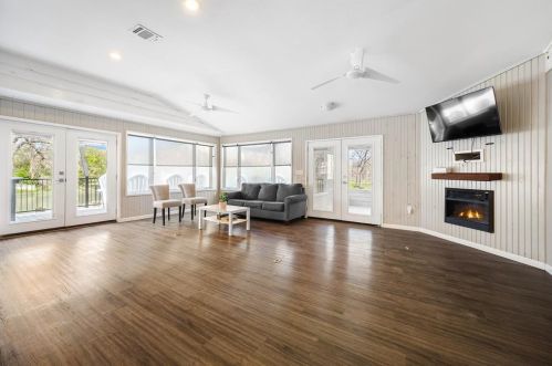 120 Erskine Fry, Seguin TX 78155 exterior