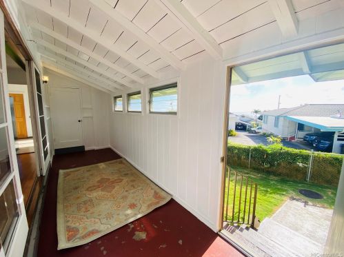 2722 Peter St, Honolulu HI  96816-2016 exterior
