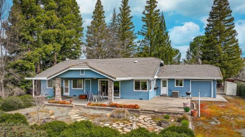 926 Saint Andrews Rd, Valley Springs, CA 95252-9316