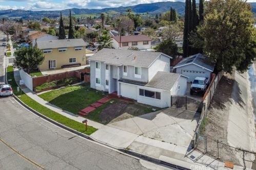 1904 Elizondo Ave, Simi Valley, CA 93065-4612