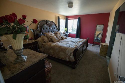 5294 Dearborn St, Denver CO 80239-6037 exterior