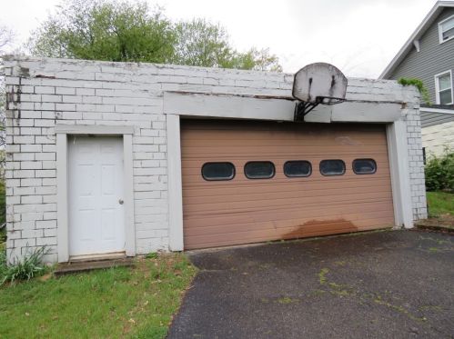 203 Home St, New Kensington PA  15068-5816 exterior