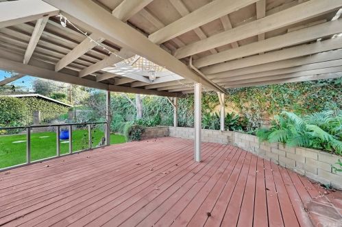 1621 Bullard Ln, Santa Ana, CA 92705-8401