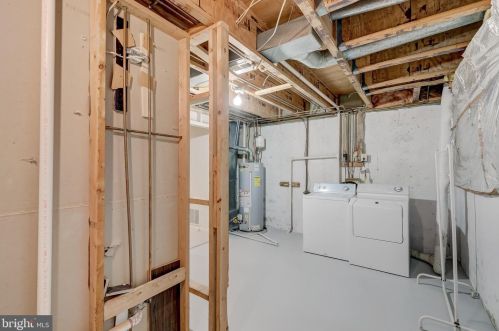 8731 Stone Hl Pl, Springfield VA  22153-1718 exterior