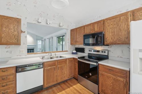 11195 Baltic Dr, Aurora CO 80014-1071 exterior