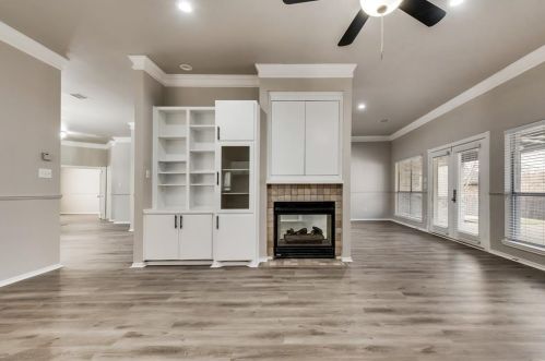 6113 Lantana Ln, Fort Worth TX  76112-1118 exterior