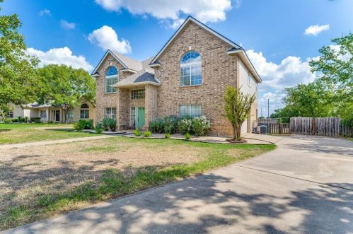 103 Legend Oaks Dr, Georgetown, TX 78628-5001