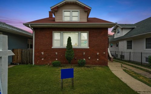 515 6th Ave, Broadview, IL 60153-1148