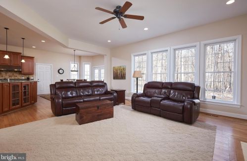 309 Reserve Gate Ter, Silver Spring MD 20905-5040 exterior