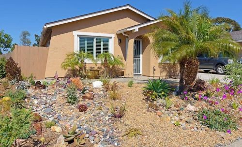 372 San Dimas Ave, Oceanside, CA 92057-7203
