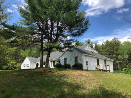 66 Lyford Rd, Wakefield, NH 03872-7336