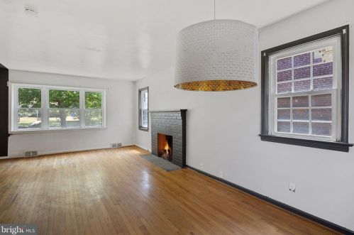 5623 Browning Rd, Camden NJ 08109-1638 exterior