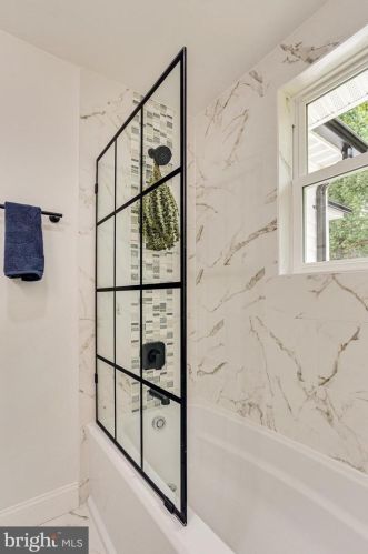 118 Fleetwood Ter, Silver Spring MD  20910-5511 exterior