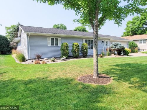 504 Elmwood St, Arlington, MN 55307-2004