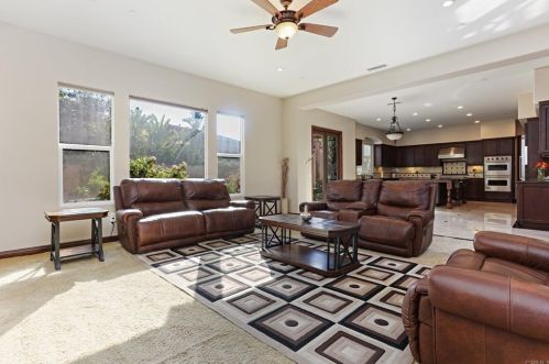11352 Caspian Pl, San Diego, CA 92131-4319