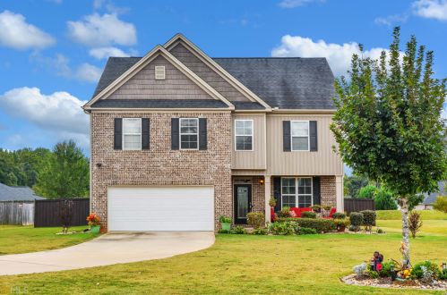 924 Piedmont Dr, Locust Grove, GA 30248-7083