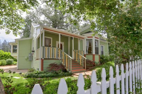 939 Lincoln St, Swansboro Country, CA 95667-4620