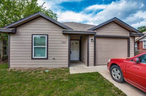 3421 Thannisch Ave, Fort Worth TX  76105-4842 exterior