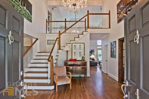 4 Harris St, Atlanta GA  30327 exterior