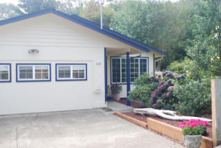 335 14th St, Newport, OR 97365-2412