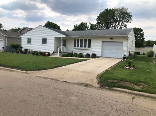 1524 Johnson St, Ottawa, IL 61350-1708