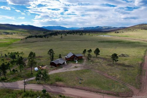 2104 Sigler Dr, Sangre De Cristo Ranches CO exterior