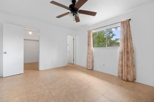 521 Gardenia St, Angleton TX 77515-4865 exterior