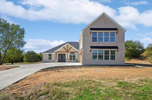 2902 Davis Rd, Granbury, TX 76049-5464