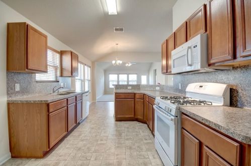 16803 Fallen Timbers Dr, Conroe TX  77385-3797 exterior