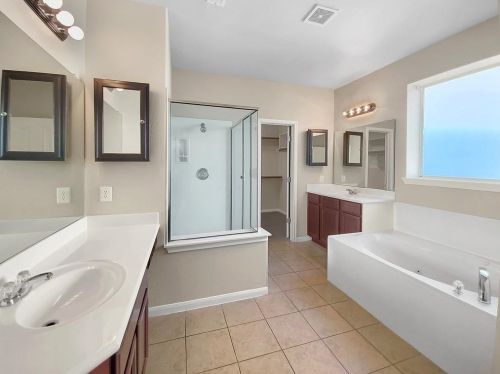 14313 Broadwinged Hawk Dr, Austin TX  exterior