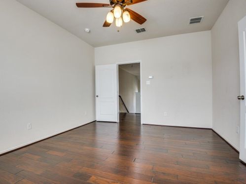 2140 Mcparland Ct, Carrollton TX 75006-2911 exterior