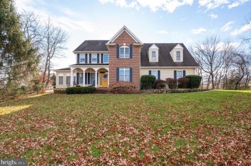 874 Pheasant Hill Rd, Summit Point WV  25446-3634 exterior