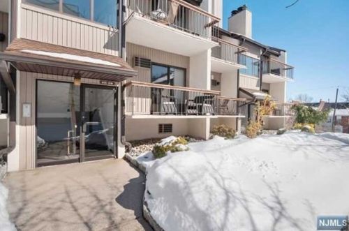 107 Ridge Mews, Wood-Ridge, NJ 07075-1347