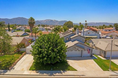 44879 Marge Pl, Temecula, CA 92592-1405