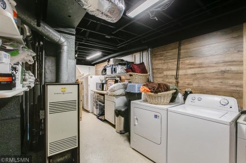 3422 Highlander Dr, Saint Paul MN  55122-1310 exterior