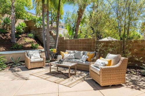 10 Brockton, Irvine CA  92620-7911 exterior
