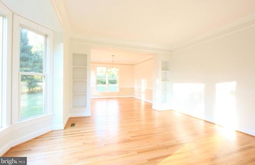 803 Grace Meadow Ct, Great Falls, VA 22066-2938