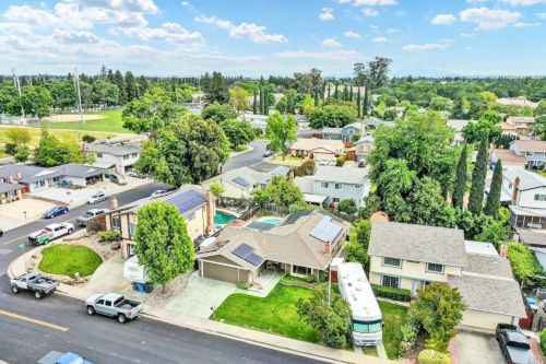 254 Arlington Way, Vacaville, CA 95687-5002