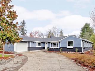 2619 David Ct, Tacoma, WA 98424-2125