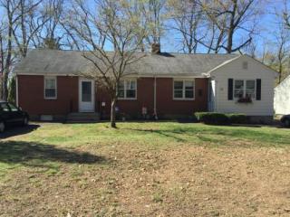 76 Clinton St, Glastonbury, CT 06033-2229