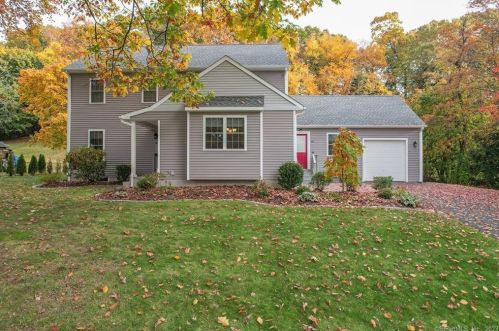 60 Mayflower Rd, Windsor, CT 06095-1941