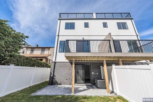 236 Jersey Ave, Cliffside Park, NJ 07010-1420
