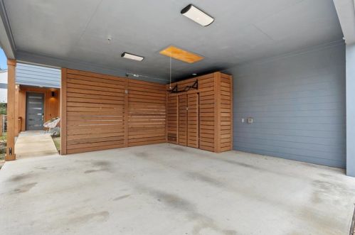 3213 Aldwyche Dr, Austin TX  78704 exterior